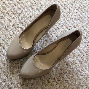 Nine west beige heels